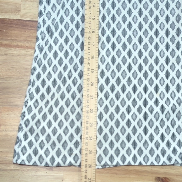 Chico's Black and White Geometric Long Sleeve Top Classic Basic - Picture 7 of 9